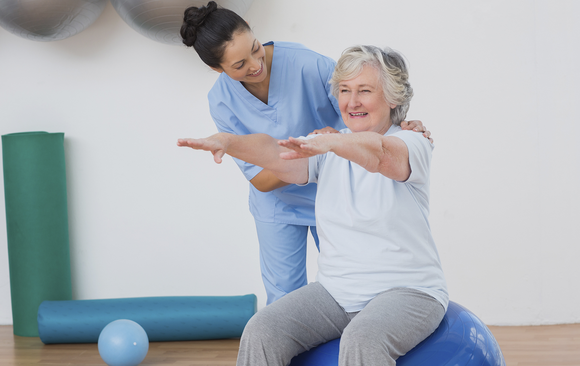 geriatric-physiotherapy-homecare-services-chennaiprehabrehab